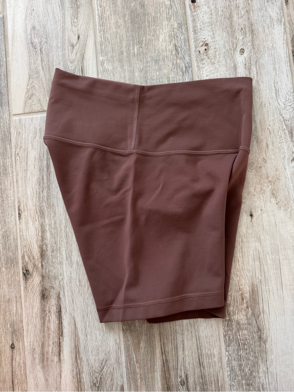 Lululemon Wunder Train High-Rise Short 6"
Dark Oxide Size 8 NWOT - Picture 10 of 13